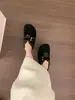 Sapatos Birkenstock Retrô de Nicho Feios para Mulheres com Parte Externa de Veludo, Fechamento Interno com Velcro, Aumento de Altura, Sapatos Mary Jane com Parte Externa Peluda