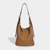 Bolsa Tadao 2025 Otoño/Invierno Nueva Moda Bolso Cubo con Doble Asa, Bolso Grande de Mujer, Bolso de Hombro Único de Alta Gama