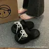 Pantuflas Lindas de Dibujos Animados para Mujer, Zuecos para Usar Afuera, Nuevo para Dormitorio de Estudiantes 2025, Resistentes a Manchas, Versátiles, Sandalias con Puntera Antideslizante