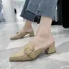 2026 Novas Mules Retrô de Bico Fino com Salto Médio Estilo Coreano com Rebites da Moda, Sandálias Casuais Femininas para Uso Externo