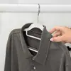 Suporte para cabideiros sem costura antiderrapante por atacado arrojado rack de cabide de cabide de plástico cabide