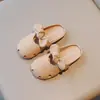 Pantuflas para Niñas 2023 Verano Nuevas Versión Coreana Pantuflas Transpirables de Punta Cerrada para Niñas Sandalias Casuales de Princesa para Niñas Pequeñas