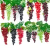Estoque Disponível de Frutas Artificiais, Cachos de Uva Artificiais, Uvas Foscas de PVC, Adereços para Fotografia de Frutas Falsas Atacado