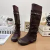 Nueva Colección Otoño 2026: Botas de Cuero Hasta la Rodilla con Detalle de Hebilla, Modernas y Versátiles, con Tacón Oculto para Mayor Altura y Diseño Elástico