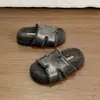 Pantuflas peludas de suela gruesa estilo francés para mujer, nuevo modelo otoño e invierno 2026, pantuflas de algodón de felpa de alta gama, modernas, para el hogar y exteriores