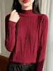 Suéter de forro polar Andy para mujer con un sutil brillo, versátil para otoño e invierno, con una mezcla de lentejuelas, hilo y hilos brillantes, creando un tejido suave y acogedor con un toque de elegancia