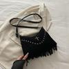 Bolso de Gran Capacidad para Mujer 2025 Otoño Nueva Moda Retro Bolso de Hombro Cruzado Bolso de Remache de Borla de Alta Calidad