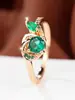 Bestseller transfronterizo: Anillo abierto de zircón azul fresco y elegante, versátil anillo de oro hueco retorcido con zircón azul