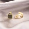 Pendientes de Clip Elegantes y Versátiles para Mujeres Sin Perforaciones, Adecuados para el Viaje Diario, con un Toque de Lujo Ligero de Alta Gama, Diseño Triangular
