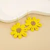 Aretes de Margarita Hechos a Mano de Verano, Aretes de Flor de Rafia de Color Contrastante Estilo Bohemio de Vacaciones en la Playa