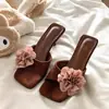 Zapatillas de tacón de aguja sin cordones, nueva colección primavera/verano 2026, zapatillas florales dulces de punta cuadrada abiertas al frente de tacón alto para uso diario