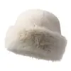 Nuevo Sombrero Mongol Sombrero de Felpa Sombrero Grueso Cálido de Moda para Mujer Sombrero de Pescador a Prueba de Viento para el Frío Suministro Transfronterizo