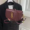 2026 Nova Moda Simples Acolchoada Bordada Ysl Bolsa de Axila Versátil Ombro Transversal Sela para Mulheres