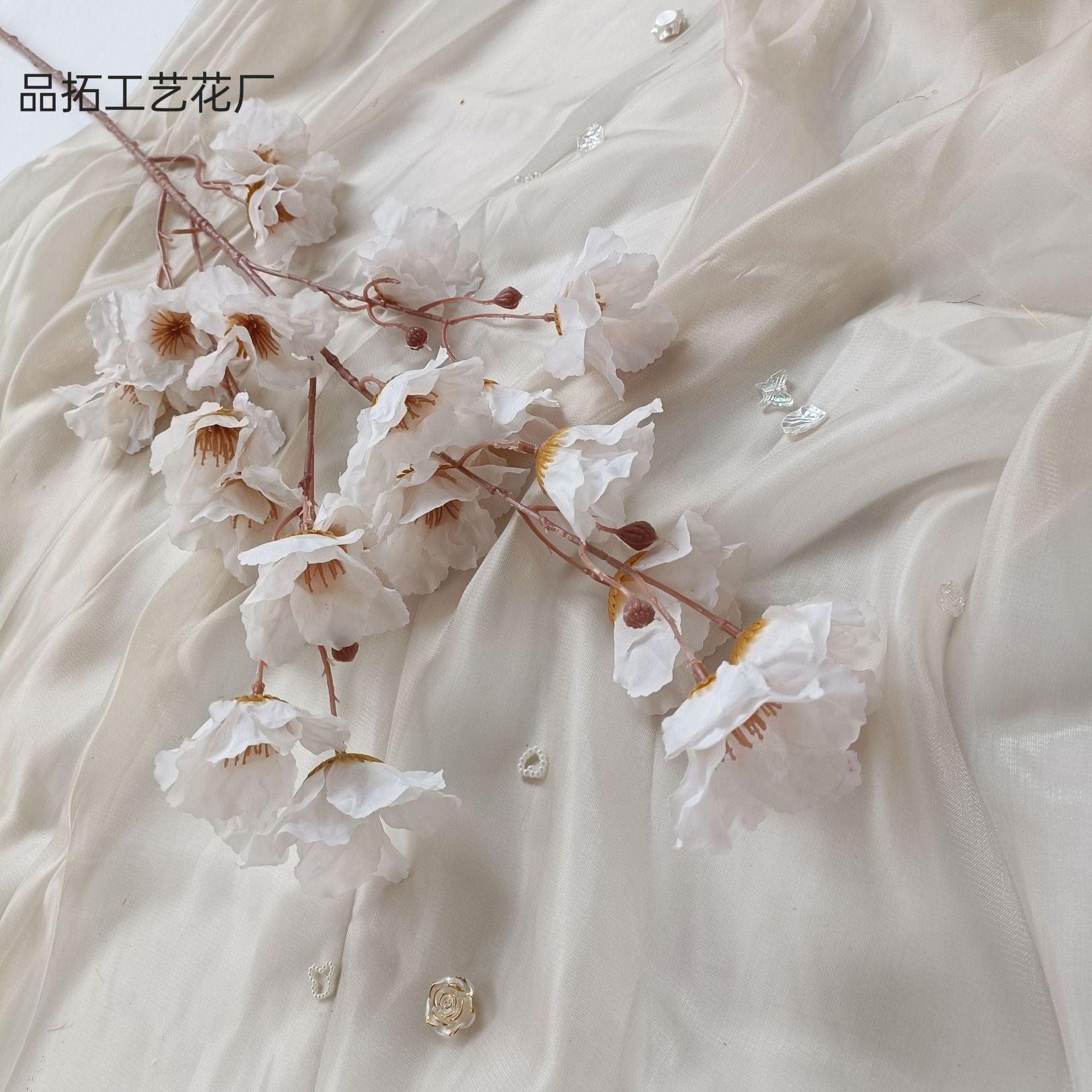 103b97a083154b4b55212959921ac4