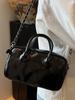 2025 Verano Nueva Moda de Alto Valor Bolso de Béisbol de Mano Bolso de Hombro Simple para Mujer Trendy Casual Nicho Bolso de Mujer