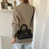 Bolso Pequeño para Mujer con Patrón de Lichi Retro Nuevo 2026 Bolso Cruzado de Cuero con Hebilla Simple de Moda Bolso de Hombro Versátil