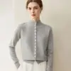 Cárdigan 100% cachemira pura, nuevo estilo otoño e invierno, corte holgado, cuello semi-alto, abotonado, longitud corta, top chaqueta suéter de capa base