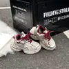 Zapatillas Deportivas para Niña 2025 Otoño/Invierno Nuevo Estilo Más Terciopelo Antideslizantes Zapatillas de Correr para Niños Suela Suave Niños Medianos y Grandes Ligeras Zapatillas de Papá