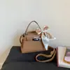 Bolsos Pequeños de Moda con Estampado de Lichi para Mujer de Este Año, Nuevos Bolsos Retro de Moda 2025, Bolsos Cruzados Sencillos para el Trabajo
