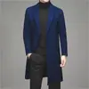 Casaco de lã masculino de comprimento médio, de abotoamento simples, estilo coreano, corte slim, cor sólida, simples, casual e adequado para o trabalho, para outono e inverno.