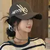 Gorra de Nuevo Estilo para Mujeres con Gran Circunferencia de Cabeza, Gorra de Béisbol Bordada con Ala Ancha, Protección Solar, Adelgazante de Rostro, Marca de Moda, Gorra de Pico de Pato con Visera Rígida para Hombres