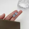 Pendientes Frescos de Flor Azul Pequeña Estilo Bosque, Dulces y Lindos, Pendientes Versátiles de Flor de Camelia, Pendientes de Nicho de Gama Alta para Mujer