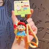 Llavero Colgante Auténtico Serie Dibujos Animados Shin-Chan para Mujer Lindo Colgante de Muñeca para Mochila Escolar Pequeño Regalo
