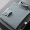 Suéter masculino premium de lã com gola alta dobrável, espessado para aquecimento no outono e inverno, camisa base de cor sólida para meia-idade e idosos, presente perfeito para marido