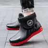 2026 Botas de Chuva Masculinas Resistentes ao Desgaste Tendência para Uso Externo Botas de Chuva Masculinas Curtas com Solado Grosso Sapatos de Trabalho Versáteis para Exterior com Forro de Algodão de Inverno