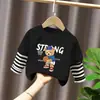2026 Nova Camiseta Estilosa de Algodão Puro para Meninos, Manga Longa, Solta e Versátil, Camada Base Outono Inverno, Roupa Infantil