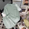 Estoque Disponível Conjunto Esportivo Casual Verão e Outono 2024 para Mulheres, Estilo Coreano Conjunto de Duas Peças Shorts de Manga Curta para o Dia a Dia, Atacado Transfronteiriço