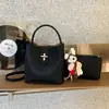 Bolsos de Mujer Transfronterizos 2026 Nueva Colección Primavera/Verano, de Moda, Exquisitos, Tendencia, Súper Populares, Sensación de Alta Gama, Bolso Cubo de Hombro Cruzado