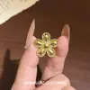 Anillo Fino Hueco de Perla Estilo Vintage Desgastado, Moderno y Versátil, Sensación Retro de Alta Gama, Anillo Apilable Exquisito de Nicho