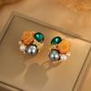 Pendientes de cristal rosa elegantes, románticos y elegantes de estilo francés medio, pendientes retro de perlas y flores de alta gama.