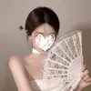 Vestido Cheongsam Antigo com Leque de Penas Feminino Desfile Leque Dobrável Roupa Chinesa Ano Novo Leque de Renda Preta Leque Dançante Estilo Chinês Retrô