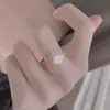 Anel de Flor Zircônia Cintilante Estilo Coreano e Japonês Joia Micro-Incustada Doce Versátil Pequeno Anel de Flor Borboleta Acessório de Mão Moderno