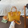Bolso de Mano y Bolso Cruzado Estilo Artístico con Cinta Amarilla Atardecer para Oficinistas y Chicas, Bolso de Hombro Versátil para Viajes al Trabajo y Compras