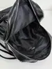 Mochila suave de PU color café rico estilo británico vintage para estudiantes universitarios y parejas, adecuada para un look relajado, para clases y salidas, también se puede usar como bolso de hombro