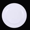 Conjunto de talheres descartáveis ​​para jantar e salada, incluindo prato, copo, faca, garfo e colher, ideal para recepções de casamento.