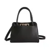 Bolso de mano de moda transfronterizo, bolso de mujer, nueva colección de verano 2026, bolso de axila estilo commuter, bolso de hombro casual y versátil, bolso cruzado