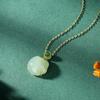 Colar Jinhongyu s925 com fecho Ruyi feminino retrô moda nacional pingente de jade Hetian estilo chinês corrente para clavícula quente do TikTok