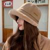 Sombrero de pescador de felpa estilo japonés para mujer, otoño e invierno, casual, que combina con todo, forrado de vellón, grueso, cálido, con orejeras, sombrero tipo cubo que hace que la cara se vea pequeña