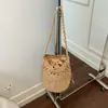 Bolsa de Palha Tecida Artística e Fresca 2026 Verão Nova Moda Estilo Coreano Cor Sólida Simples Bolsa Balde Bolsa de Ombro de Palha