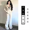 Calça Flare Estilo Americano para Mulheres Nova Coleção Primavera e Outono 2026 Cintura Alta Cordão Ajustável Modelagem Slim Caimento Fluido Emagrecimento Versátil Esportivo Casual