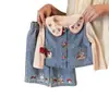 Conjunto de Ropa de Primavera para Niñas 2026 Nuevo Elegante Chaleco de Mezclilla y Pantalones Camisa de Muñeca Bordada Infantil Conjunto de Tres Piezas