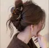Nuevo Modelo 2025 Diseño Sencillo Pinza para el Cabello de Tiburón con Forma de Ola para la Parte Trasera de la Cabeza, Pinza Grande de Gama Alta para Mujeres