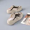Q070 Verão Novo Meio Chinelo ins2026 Estilo Coreano Malha Respirável Estudante Sapatos Fechados no Dedo do Pé Casuais Sola Grossa Aumento de Altura