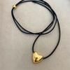Corrente de Colar Amor Corda Preta Dongdaemun Coreano Feminino Cobre Banhado a Ouro 18K Retrátil Personalidade Colar Coração de Pêssego