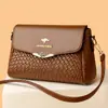 Bolsa Quadrada Pequena Feminina Simples e Versátil Bolsa Feminina 2025 Nova Bolsa de Ombro para Mãe de Meia-Idade Bolsa Transversal Dropshipping