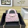 Bolso de mano transfronterizo para mujer, estilo europeo y americano, patrón de diamantes Coco, solapa con cadena, para hombro, mano y crossbody, bolso de cuero de lujo